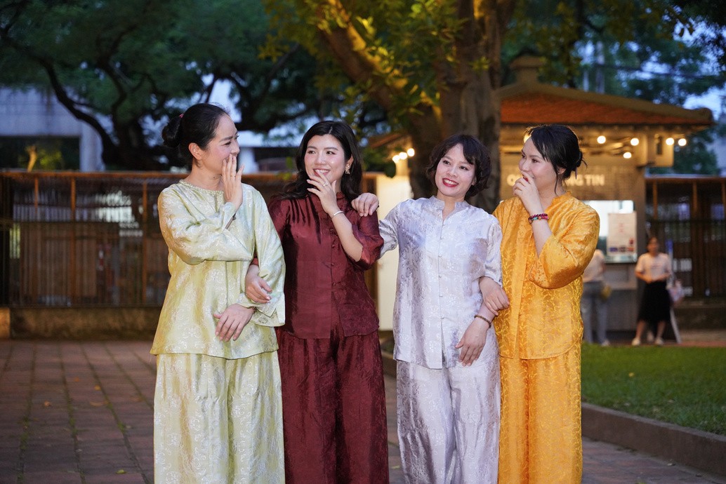Bộ lụa Nha Xá - Không thêu